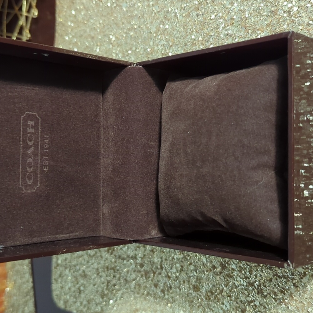Coach Box Watch Box - Picture 2 of 3